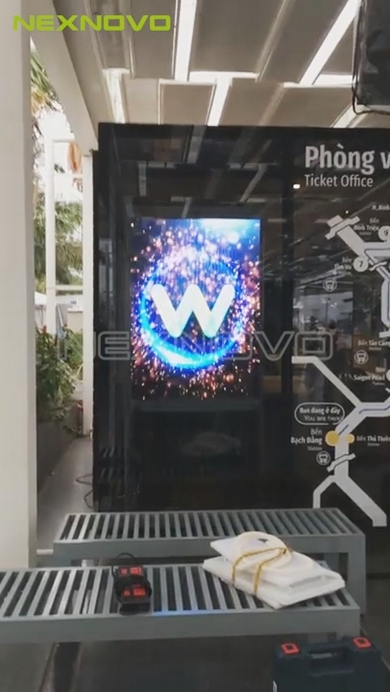 越南西貢水吧透明LED顯示屏項(xiàng)目(圖4)