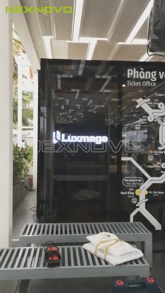越南西貢水吧透明LED顯示屏項(xiàng)目(圖5)