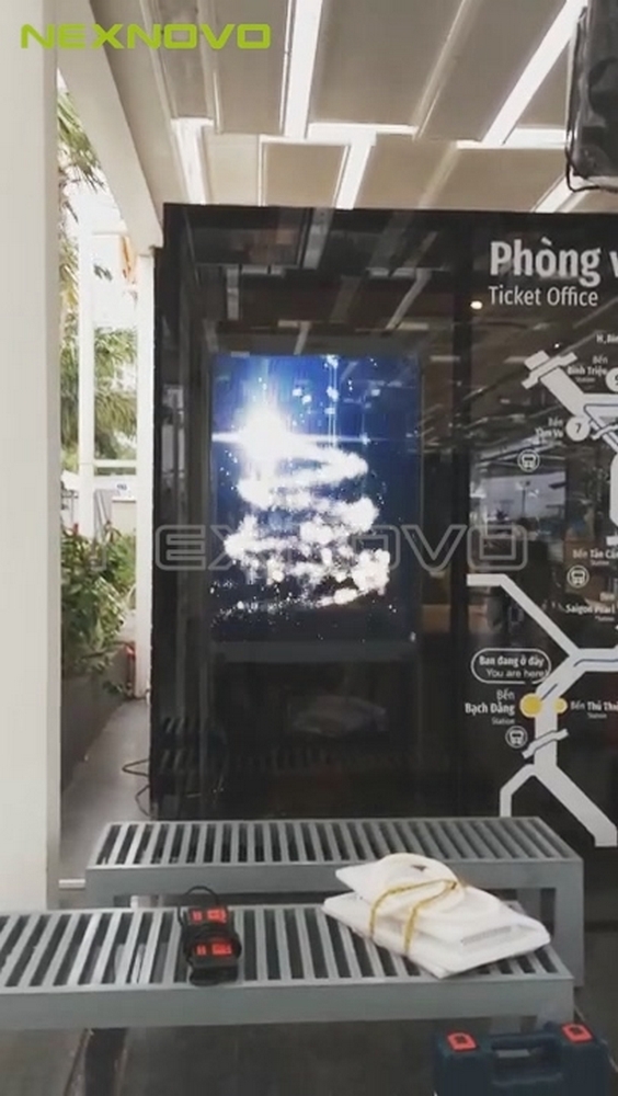 越南西貢水吧透明LED顯示屏項(xiàng)目(圖7)