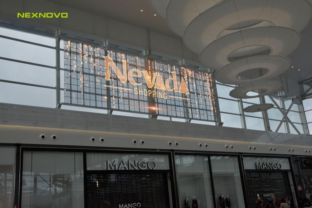 西班牙NEVADA內(nèi)華達商場LED透明屏項目(圖2)